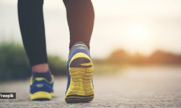 I am a fitness trainer — these are the 7 daily habits that keep me lean and fit
