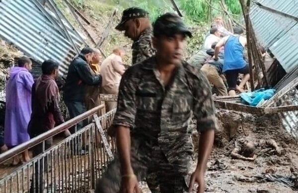 Landslide tragedy on Vaishno Devi Yatra route, 31 deaths so far, Jammu-Katra highway closed, 22 trains also canceled