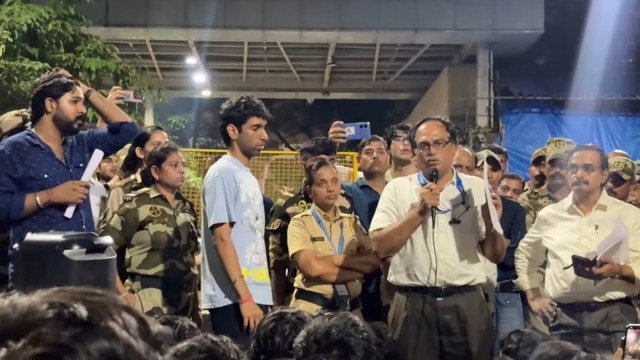 IIT-Bombay-Director-Prof-Shireesh-Kedare-addresses-protesting-students-on-the-campus-on-Sunday-night